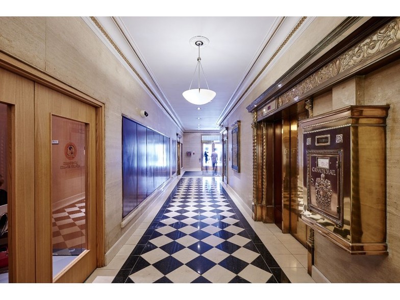 350 Bay St, Toronto, ON for rent - Lobby - Image 3 of 38