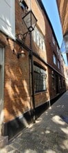 11 Blue Boar St, Oxford to rent Building Photo- Image 2 of 2