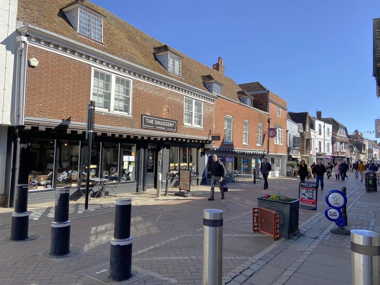 26 & 27 St Peters Street portfolio of 2 properties for sale on LoopNet.co.uk - Building Photo - Image 2 of 12