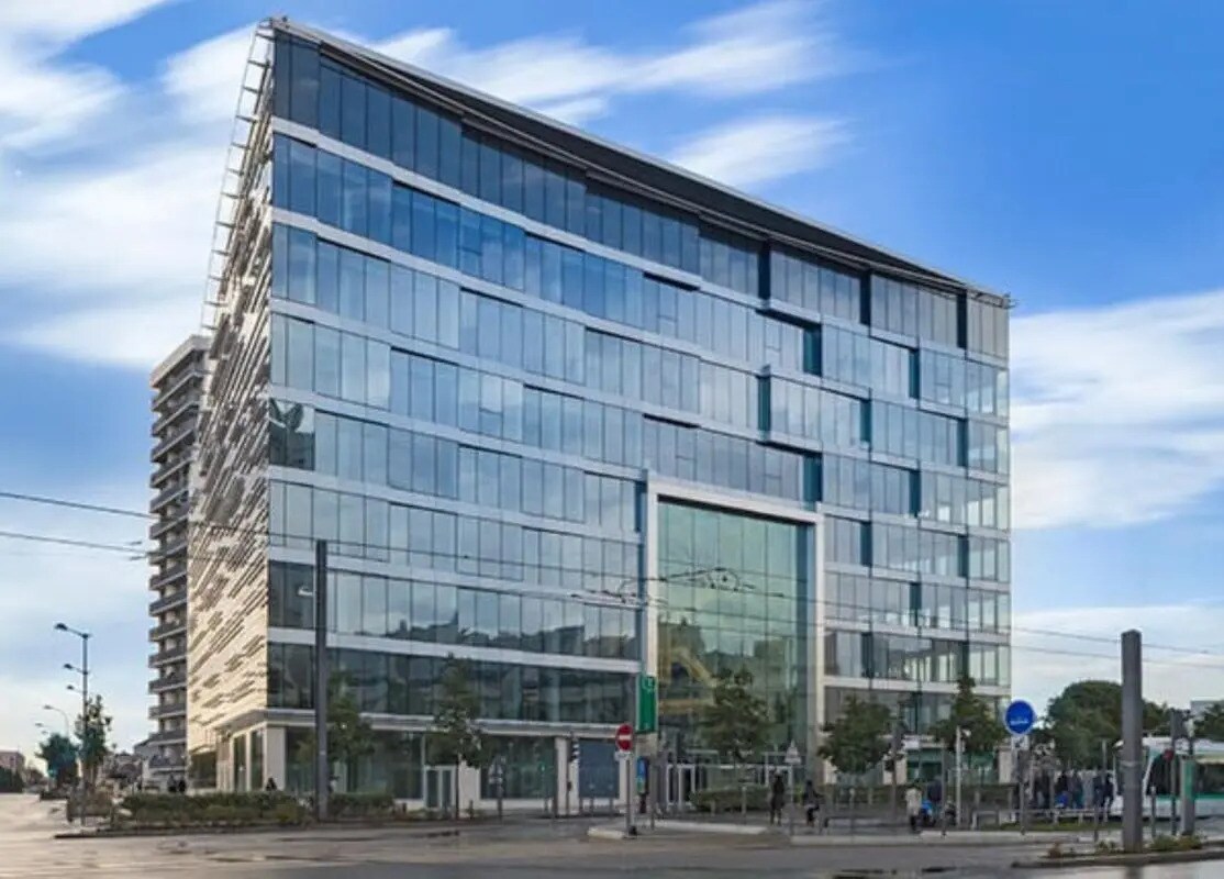 Office in Bezons to rent Building Photo- Image 1 of 7