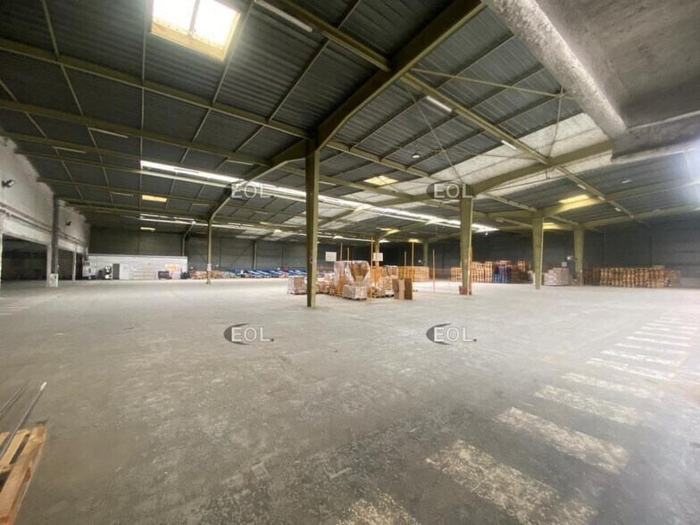 Industrial in Chennevières-sur-Marne to rent - Building Photo - Image 2 of 10