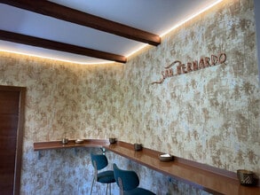 Retail in Toledo, Toledo to rent Interior Photo- Image 1 of 6