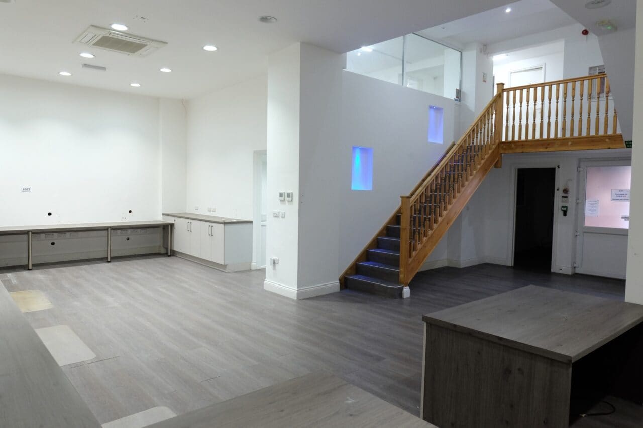 228-236 Imperial Dr, Harrow to rent Interior Photo- Image 1 of 7