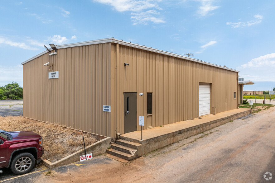 8600 S I-35 Service Rd, Oklahoma City, OK for sale - Building Photo - Image 2 of 13