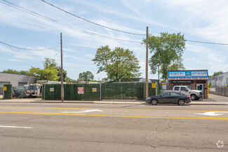 More details for 135-139 Dixon Ave, Amityville, NY - Industrial for Rent