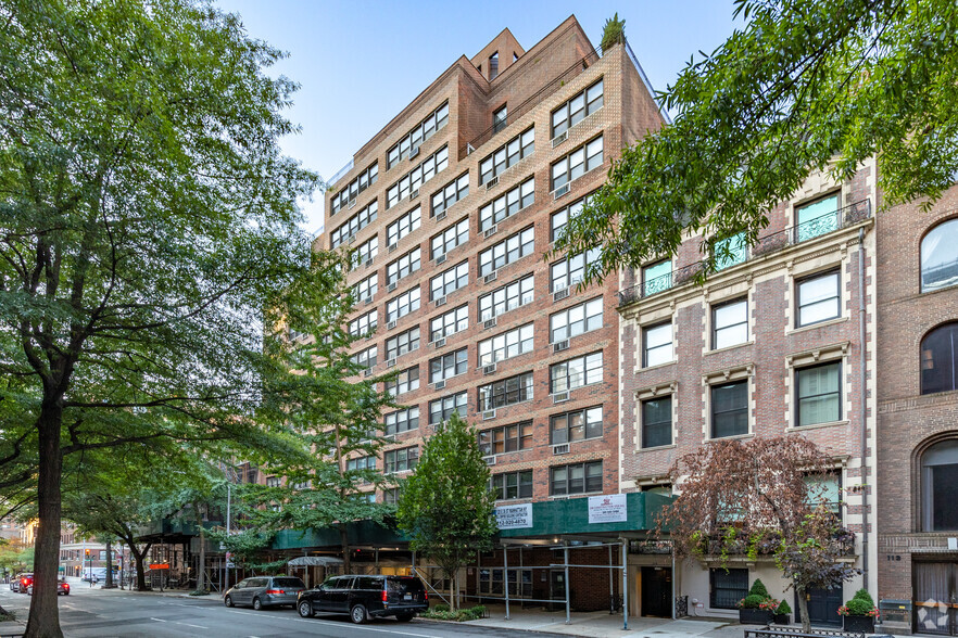 120 E 36th St, New York, NY for sale - Primary Photo - Image 2 of 4