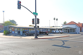 61-69 W Putnam Ave, Porterville, CA for sale Primary Photo- Image 1 of 1