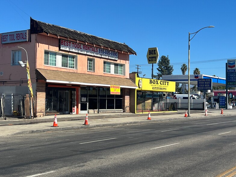 16119 Sherman Way, Van Nuys, CA for rent - Building Photo - Image 1 of 2