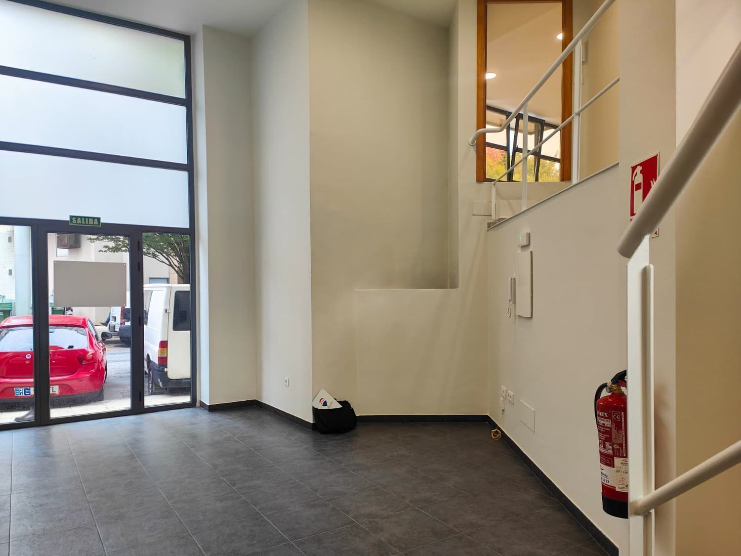 Retail in Vigo, Pontevedra to rent Interior Photo- Image 1 of 15