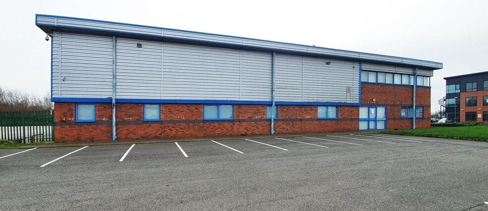Orbital Way, Cannock to rent - Building Photo - Image 2 of 3
