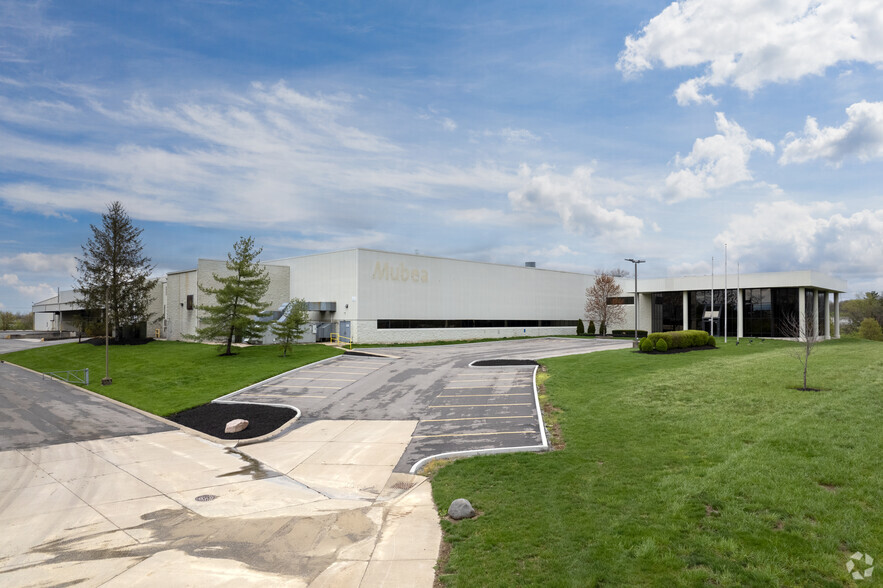 6800 Industrial Rd, Florence, KY for sale - Building Photo - Image 1 of 1