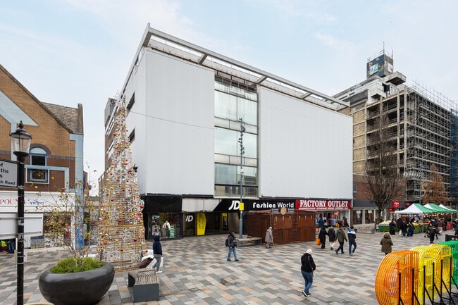 More details for 177-185 High Rd, Ilford - Retail to Rent