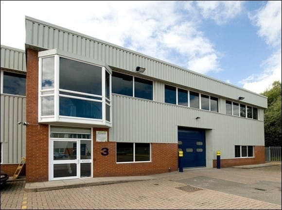 Brooker Rd, Waltham Abbey to rent - Building Photo - Image 1 of 6