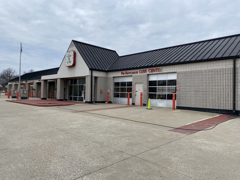 201 Corporate Dr, Elizabethtown, KY for sale - Building Photo - Image 1 of 1