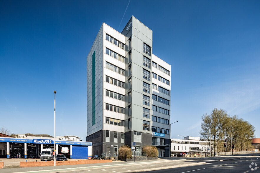 Ringway, Preston to rent - Building Photo - Image 3 of 5
