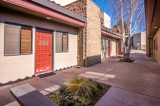 1105 Las Tablas Rd, Templeton, CA for rent Building Photo- Image 1 of 8