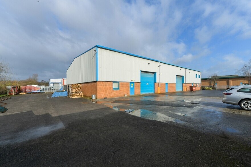 2-3 Pintail Clos, Nottingham for sale - Primary Photo - Image 1 of 1