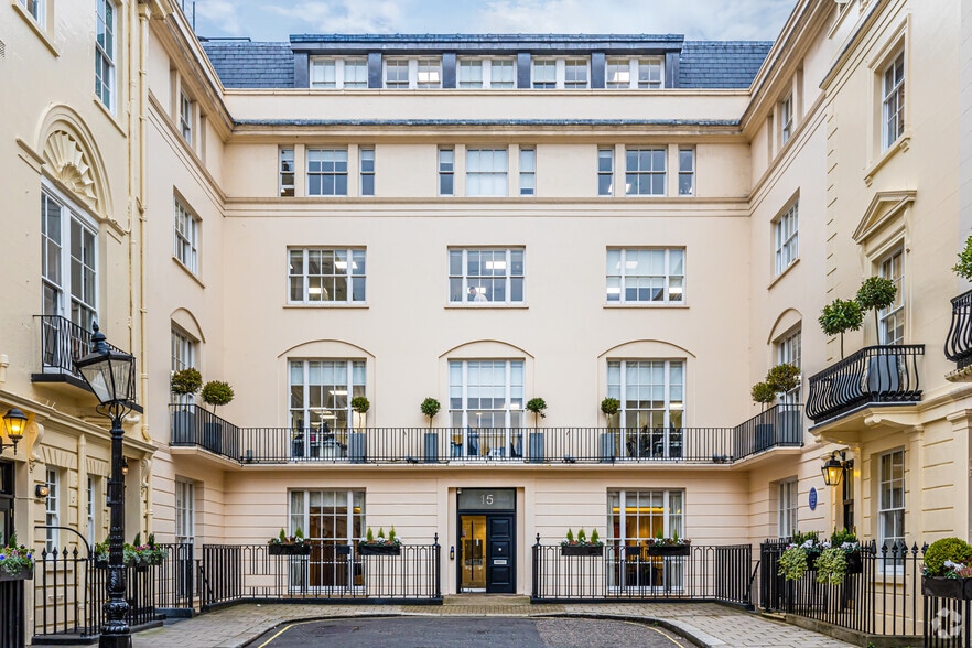 15 Suffolk St, London to rent - Primary Photo - Image 1 of 10