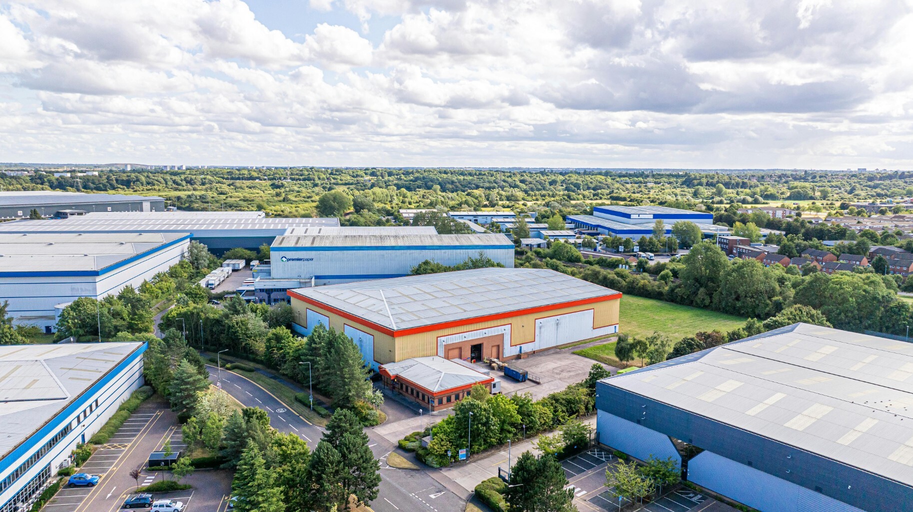 Kingsbury Rd, Curdworth to rent Building Photo- Image 1 of 2