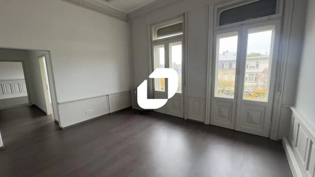 Location Bureaux 68 m² à 175 m²