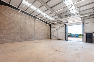 Aberdeen Rd, Laurencekirk to rent Building Photo- Image 1 of 5