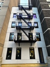 307 W 39th St, New York, NY for rent Building Photo- Image 2 of 4