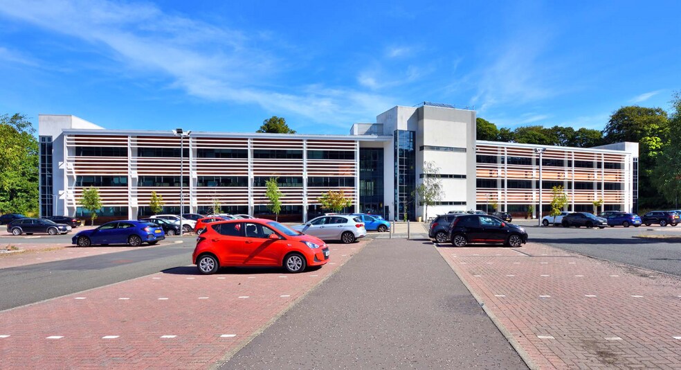 Callendar Blvd, Falkirk for sale - Primary Photo - Image 1 of 1