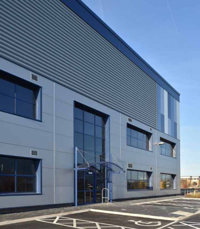 Hall Ln, Bolton to rent Building Photo- Image 1 of 5