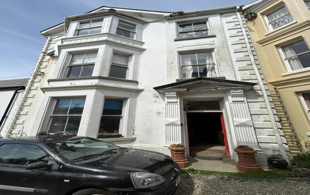 The Sq, Marazion for sale Primary Photo- Image 1 of 1