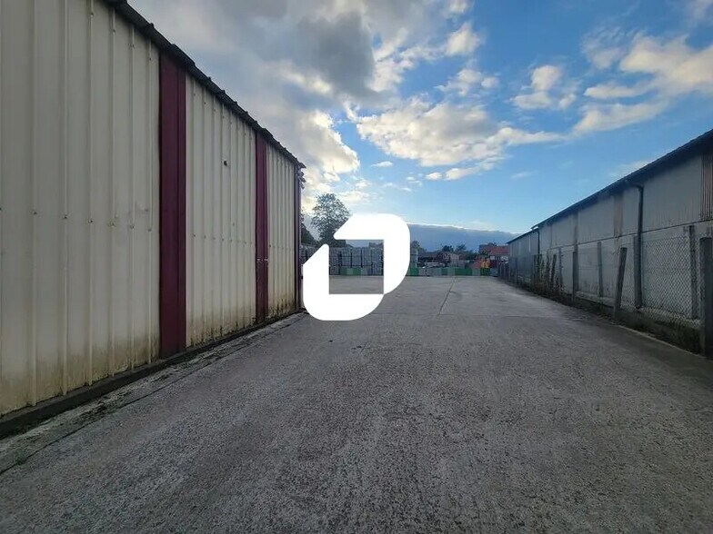 Light Industrial in Wissous to rent - Building Photo - Image 3 of 14