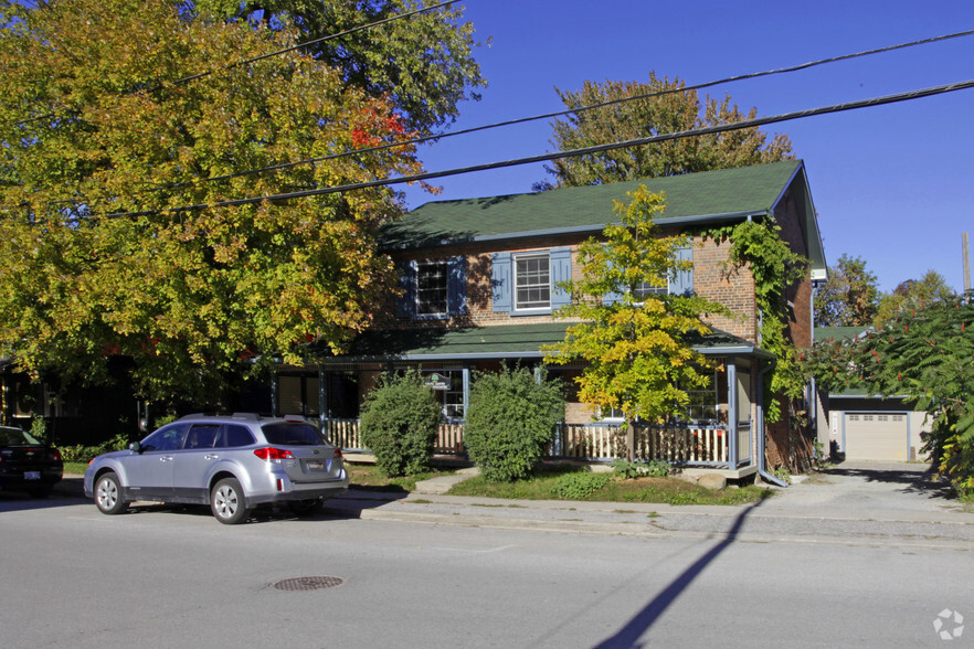 202 Main St, Schomberg, ON for rent - Primary Photo - Image 1 of 2