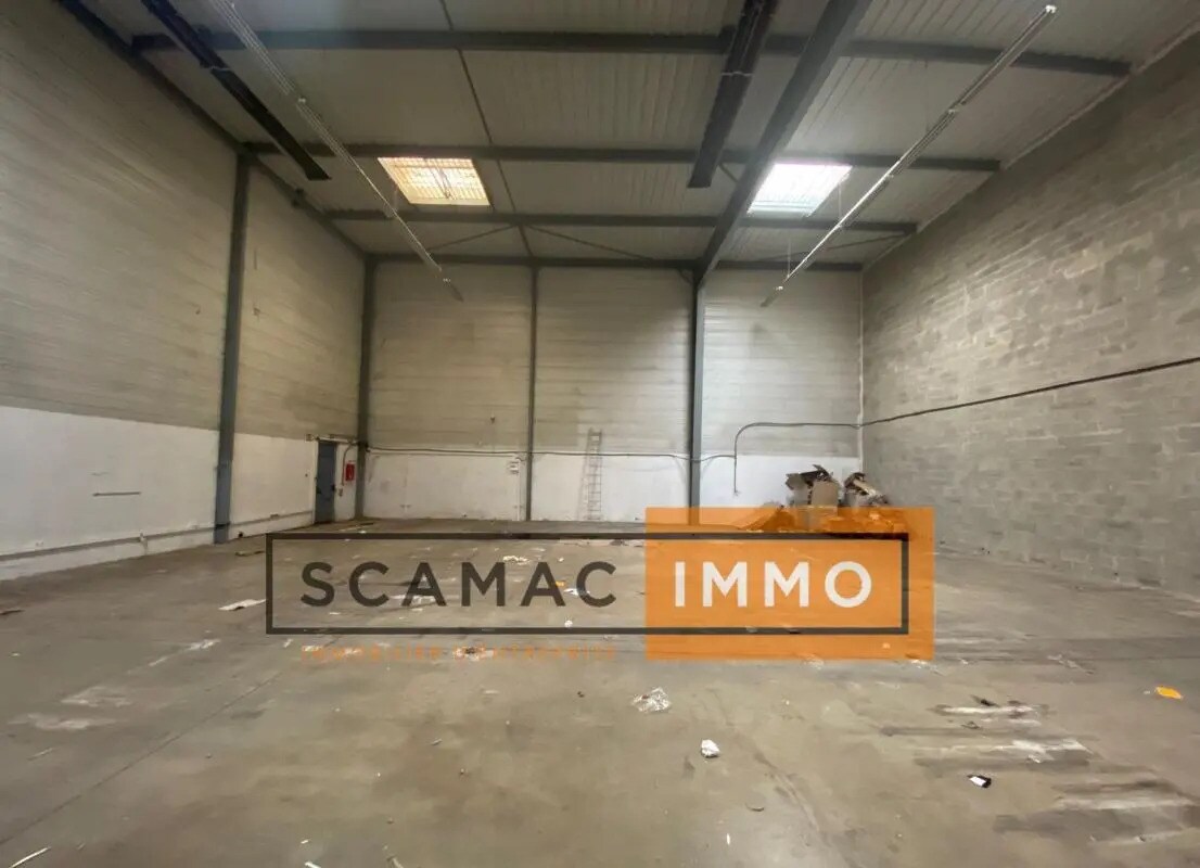 Industrial in La Courneuve to rent Building Photo- Image 1 of 2