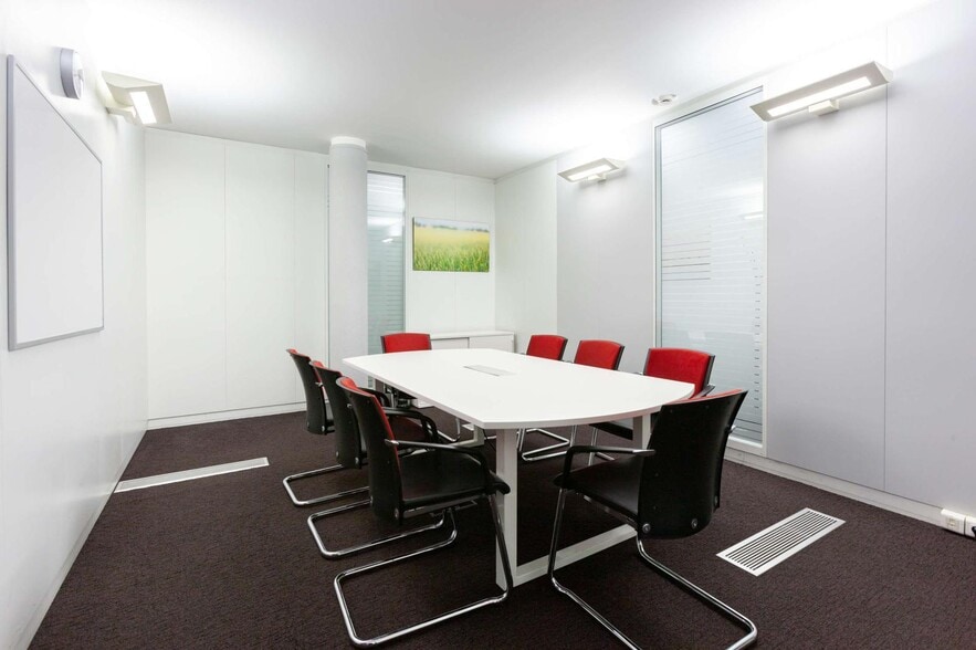 31 Rue D'Armagnac, Bordeaux to rent - Interior Photo - Image 3 of 7