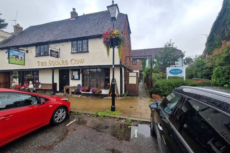 The Sq, Wickham for sale Primary Photo- Image 1 of 1