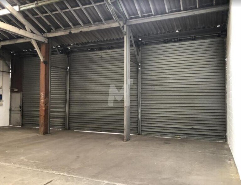 Industrial in Villeneuve-Saint-Georges to rent - Building Photo - Image 3 of 5