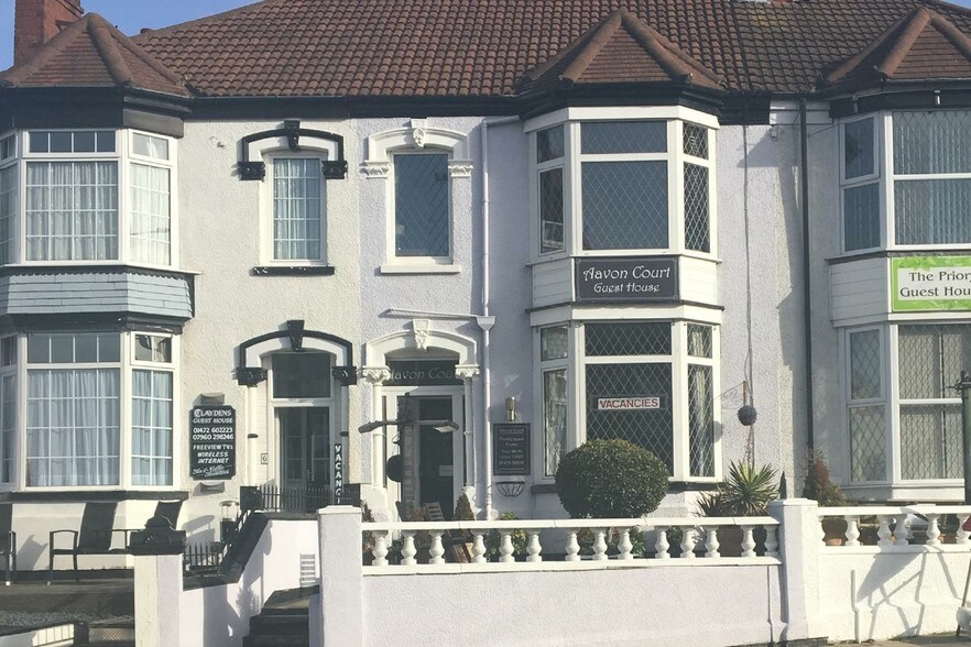 4 Isaacs Hl, Cleethorpes for sale - Building Photo - Image 1 of 1