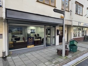 Trinity St, Dorchester to rent Building Photo- Image 1 of 2