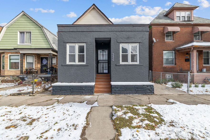 7406 Oakland St, Detroit, MI for sale - Primary Photo - Image 1 of 39