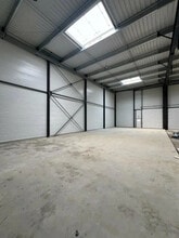 2 Avenue Du Noyer À La Malice, Louvres to rent Building Photo- Image 2 of 14