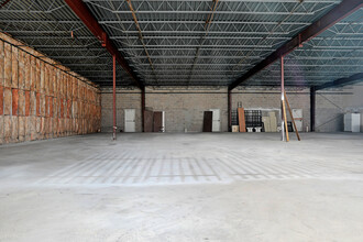 7306 W Tidwell Rd, Houston, TX for rent Building Photo- Image 2 of 9