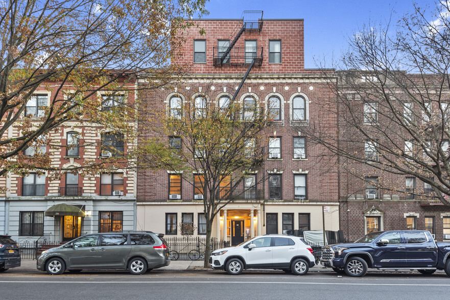 372 Saint Johns Pl, Brooklyn, NY for sale - Building Photo - Image 1 of 21