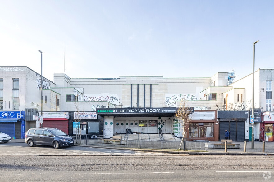 293 Edgware Rd, London to rent - Building Photo - Image 2 of 4