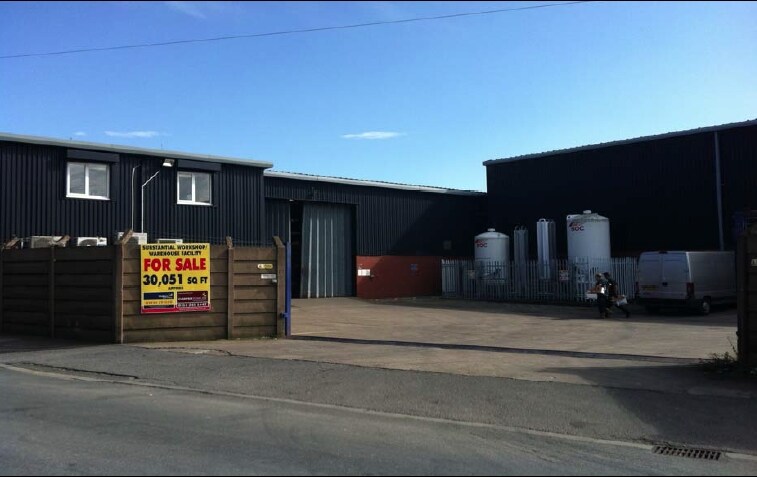 Thornes Ln, Wakefield for sale Primary Photo- Image 1 of 1