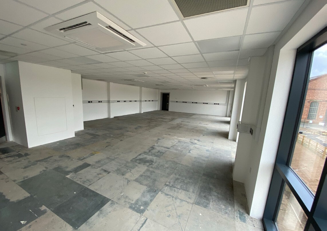 Poplar Av, Lincoln to rent Construction Photo- Image 1 of 7