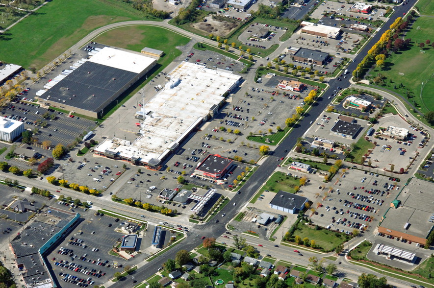 2000-2124 E Dorothy Ln, Kettering, OH for sale - Aerial - Image 2 of 7