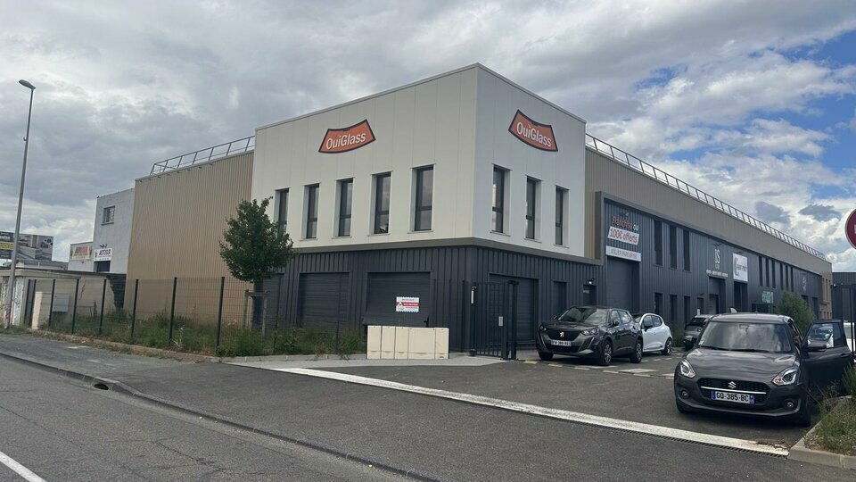 Light Industrial in Genay for sale - Building Photo - Image 2 of 12