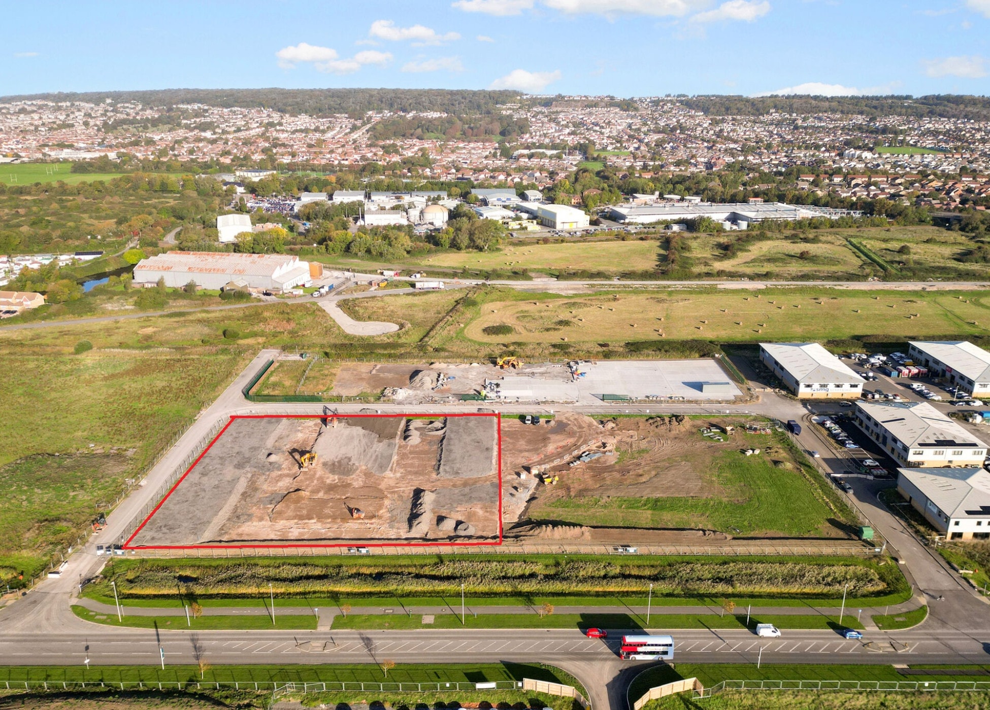 Beaufighter Rd, Weston Super Mare to rent Primary Photo- Image 1 of 2