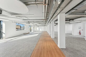 Office in Boulogne-Billancourt to rent Interior Photo- Image 1 of 1