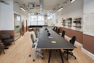 75 Newman St, London to rent Interior Photo- Image 1 of 5