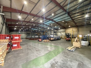 Irongray Rd, Dumfries to rent Interior Photo- Image 1 of 2